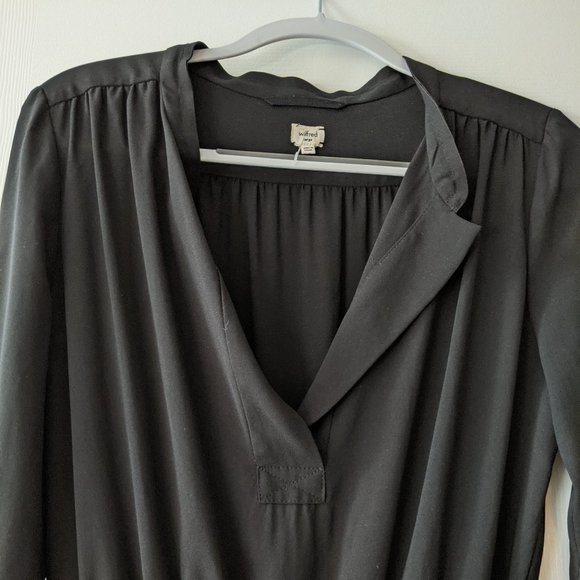 Wilfred Black V Neck Dress Size Large - Picture 4 of 4